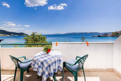 Apartm�n 1 (2+1 os.), 1. patro, jih