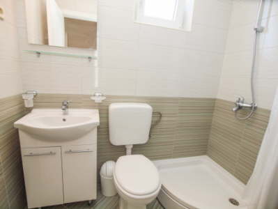 Apartmn 1 pro (2+1 os.) i (2+2 os. mal d?ti)