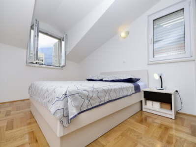 Apartm�n 2 pro 4+2 osoby, 4. patro, pohled na mo?e a Biokovo