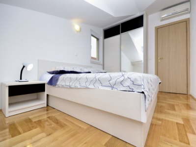 Apartm�n 2 pro 4+2 osoby, 4. patro, pohled na mo?e a Biokovo