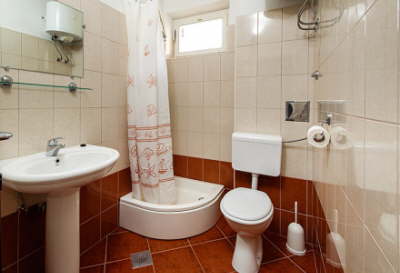 Apartmn 4 (2+1 os.), 2. patro, jih