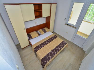 Apt 3 pro 2+1 os, 1.p, nem balkn