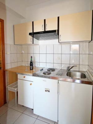 Apartmn 3 (2+2), 1. patro