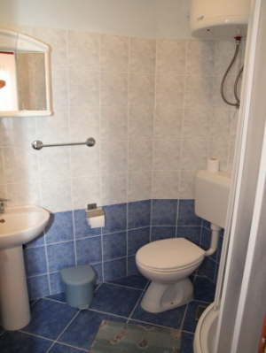 Apartmn 3 (2+2 os), 1. patro, terasa, vhled na mo?e - vchod