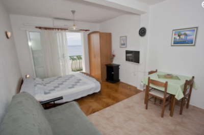 Apartm�n 3 (2+1 os), 2. patro