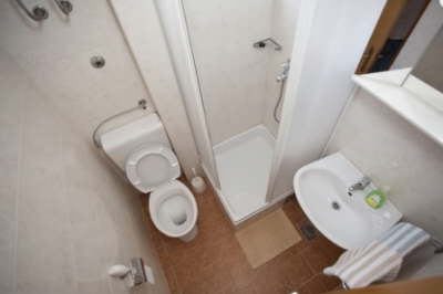 Apartmn 4 (2+1 os), 2. patro