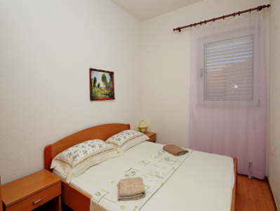 Apartmn 4 (2+2), 1. patro