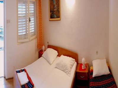 Apartmn 3 (3+3 os), p?zem, 2 spojen pokoje