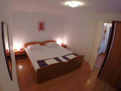 Apartmn 3 (3+3 os), p?zem, 2 spojen pokoje