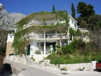 Apartm�n 8 pro 4+2 os., bl�? k mo?i